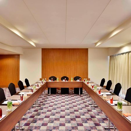 Hotel Courtyard By Marriott Hyderabad Exterior foto Meeting room