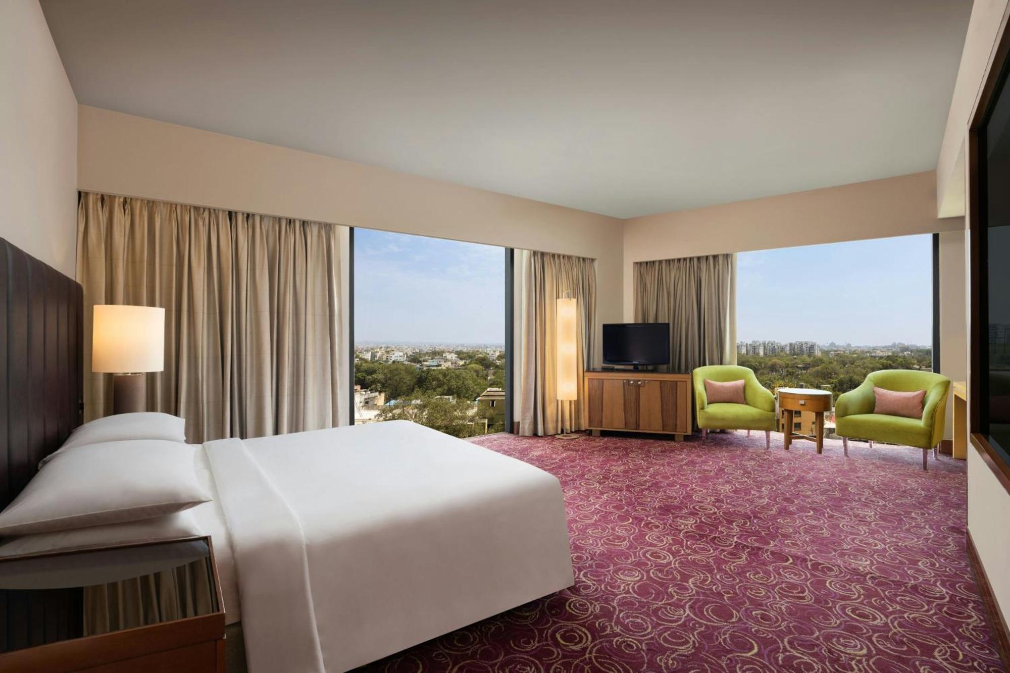 Hotel Courtyard By Marriott Hyderabad Exterior foto